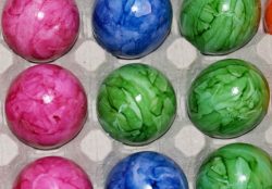 Bunte gekochte Eier